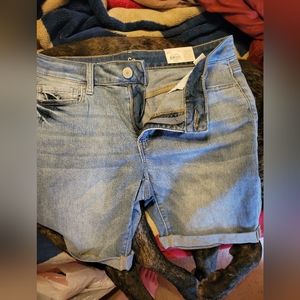 Bermuda capri nwt